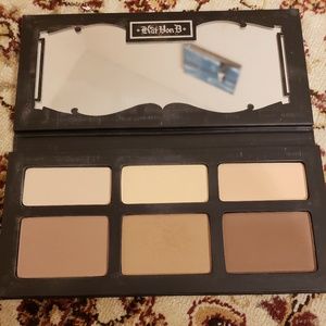 Kat Von D Shade & Light Contour Palette